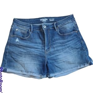 Levi's High Rise Shorts sz 10 Distressed